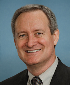 Portrait of Mike Crapo